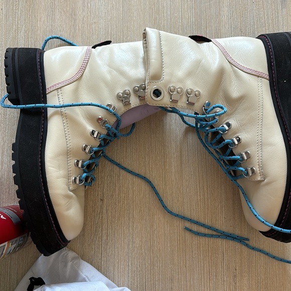 Larroude Jordan boots - Picture 6 of 8